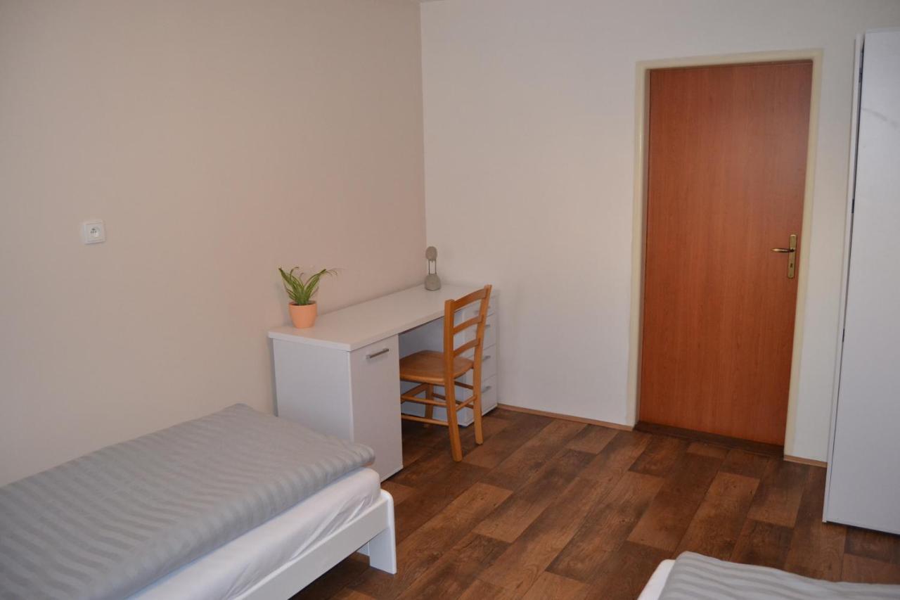 Апартаменты Apartman Pod Rickami Рокитнице-в-Орлицких-горах Экстерьер фото