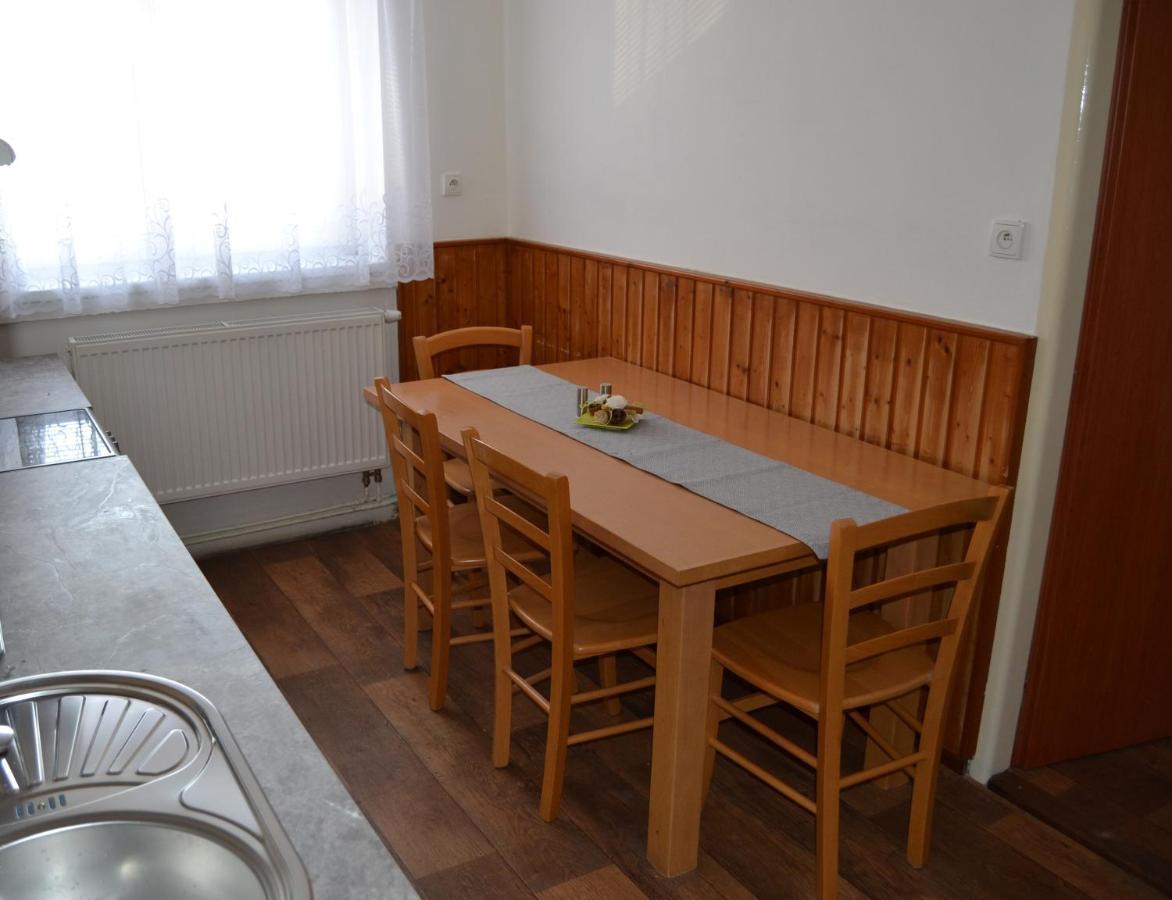 Апартаменты Apartman Pod Rickami Рокитнице-в-Орлицких-горах Экстерьер фото